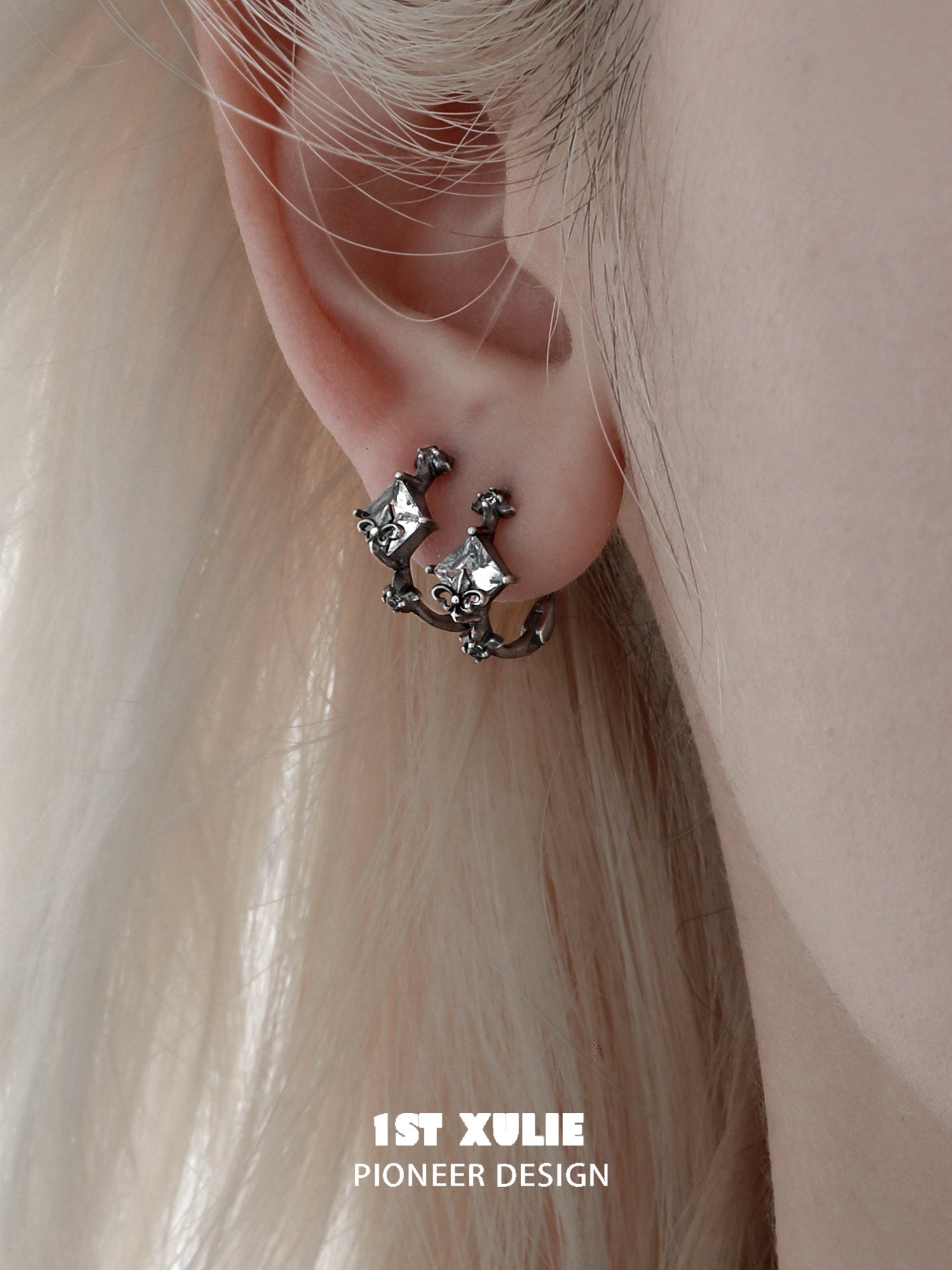 1STXULIE Superior Niche Iris Collection Gothic Retro Earring Back T5886