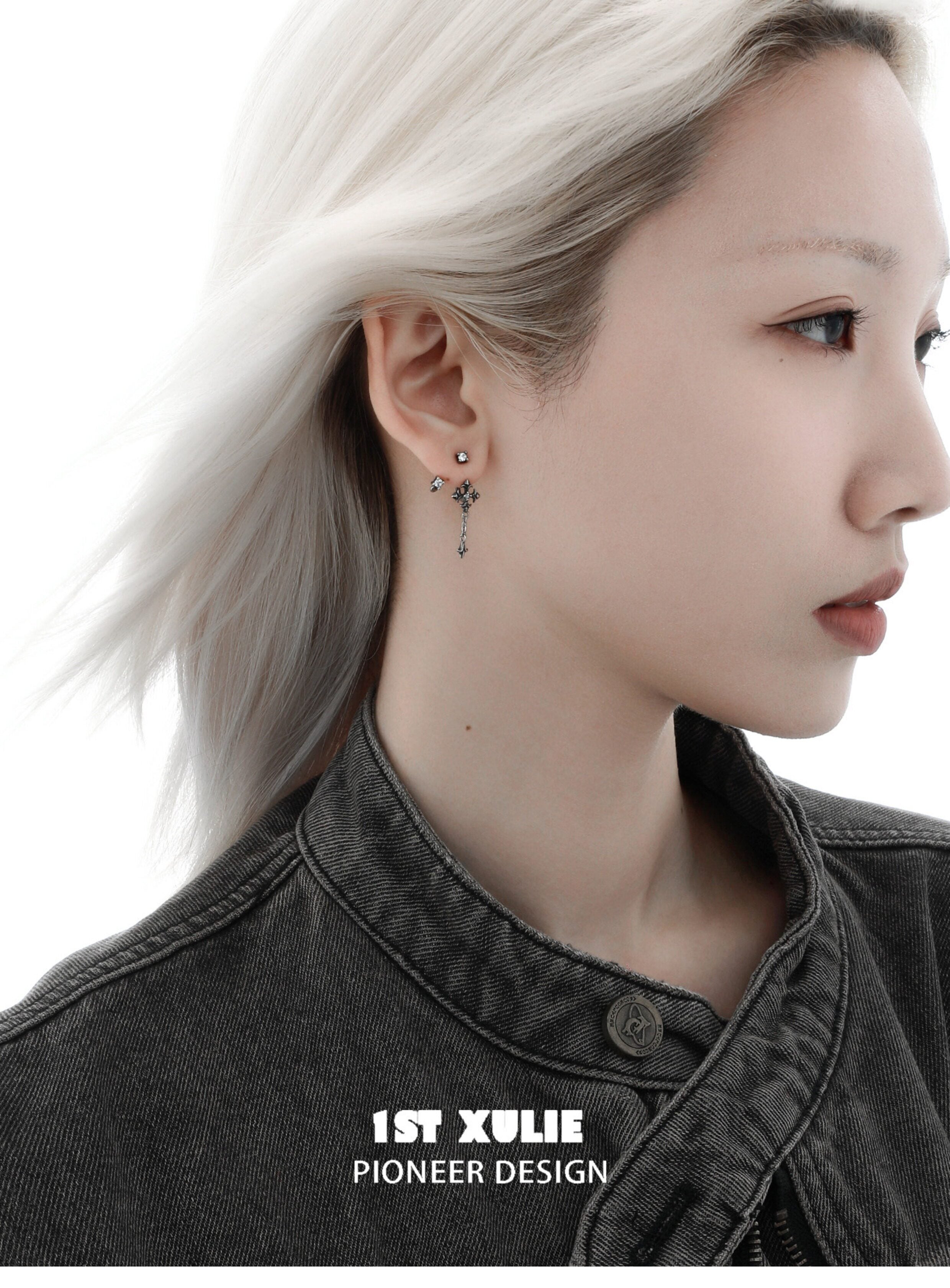 1STXULIE Superior Niche Iris Collection Retro Cross Stud Earrings T5889