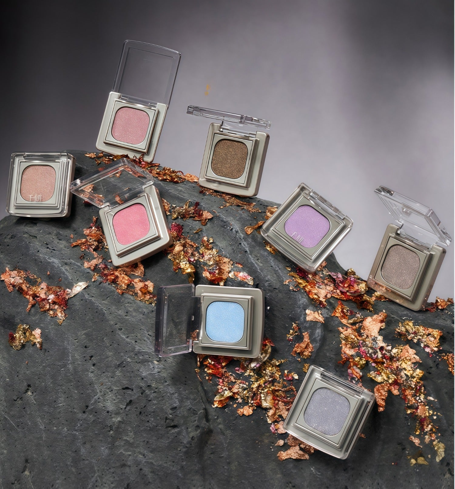 QianYan Burnt Foil Art Baked Diamond Shimmer Eyeshadow T4620