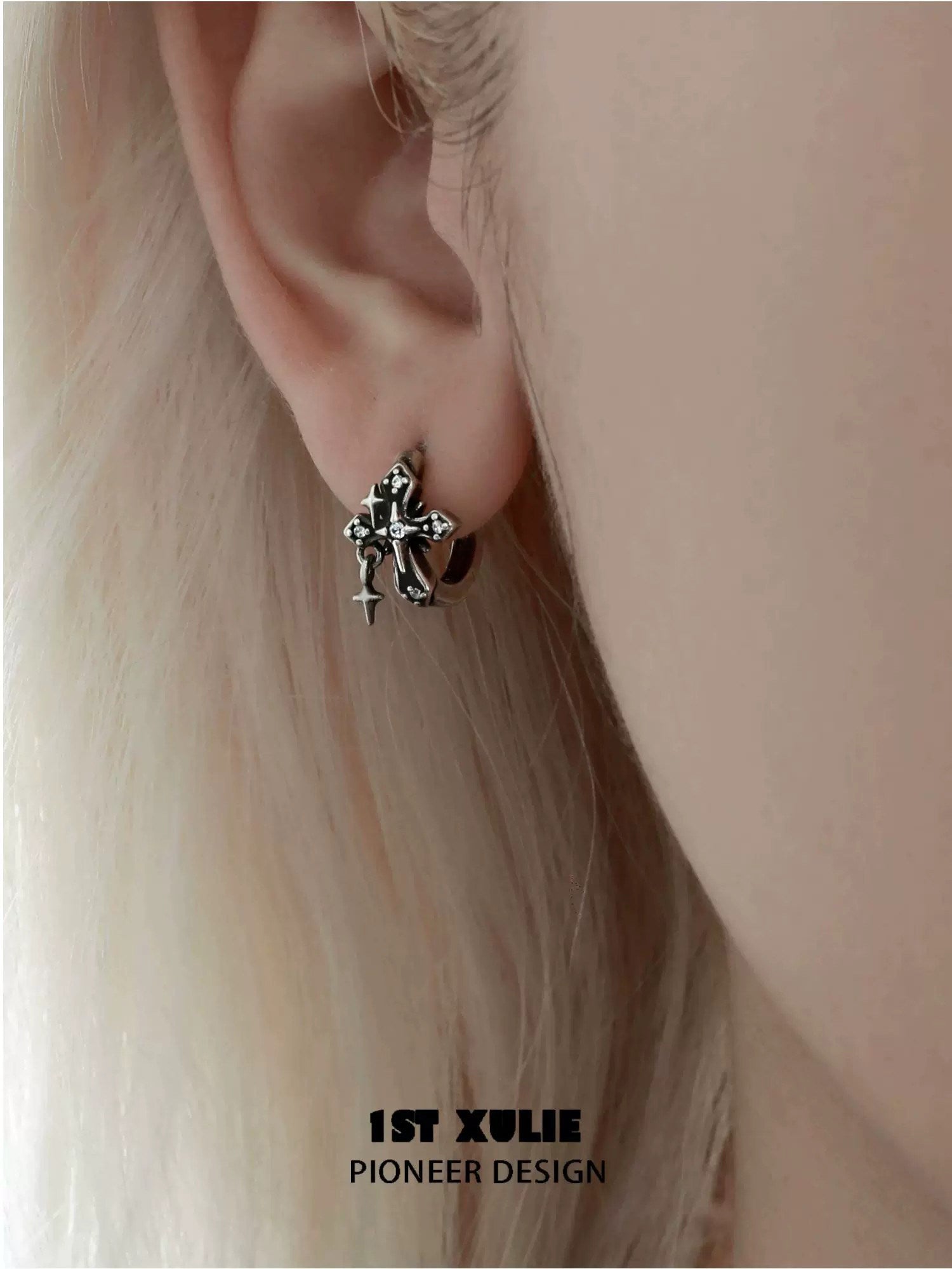 1STXULIE Superior Niche Iris Collection Retro Hinged Hoop Earring T5888