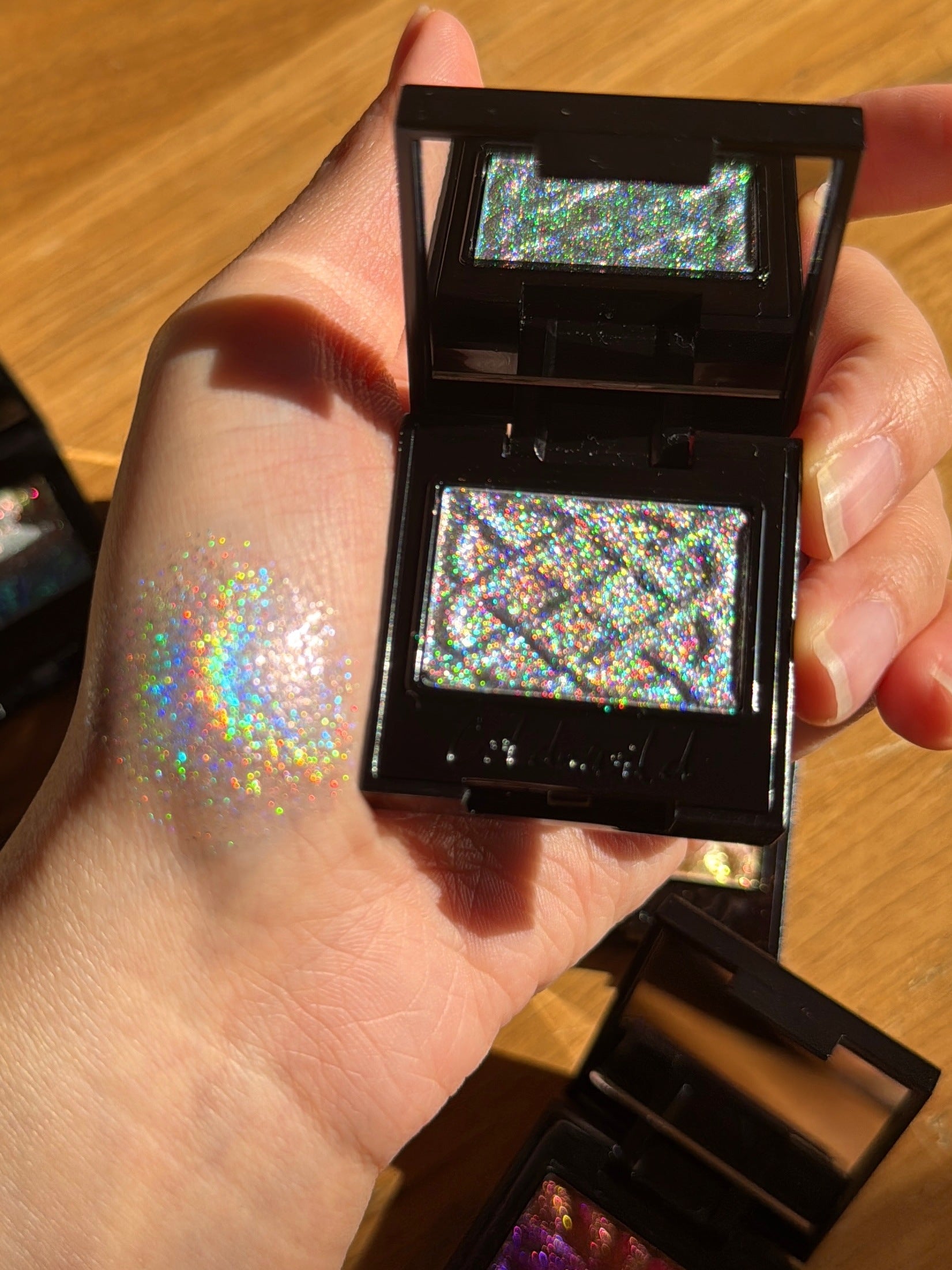 Cold N Wild Holographic Eyeshadow #Galaxy At Sunset T5427