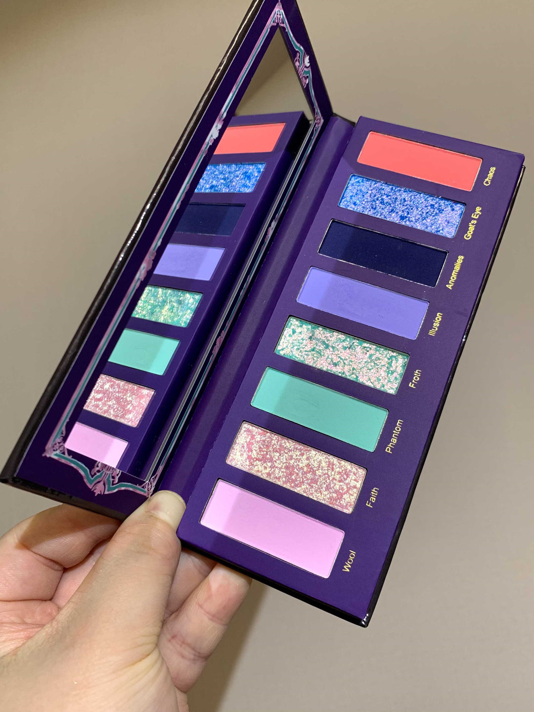 Narimi Exotic Sheep 8-Color Chameleon Eyeshadow Palette (7.0) T4040