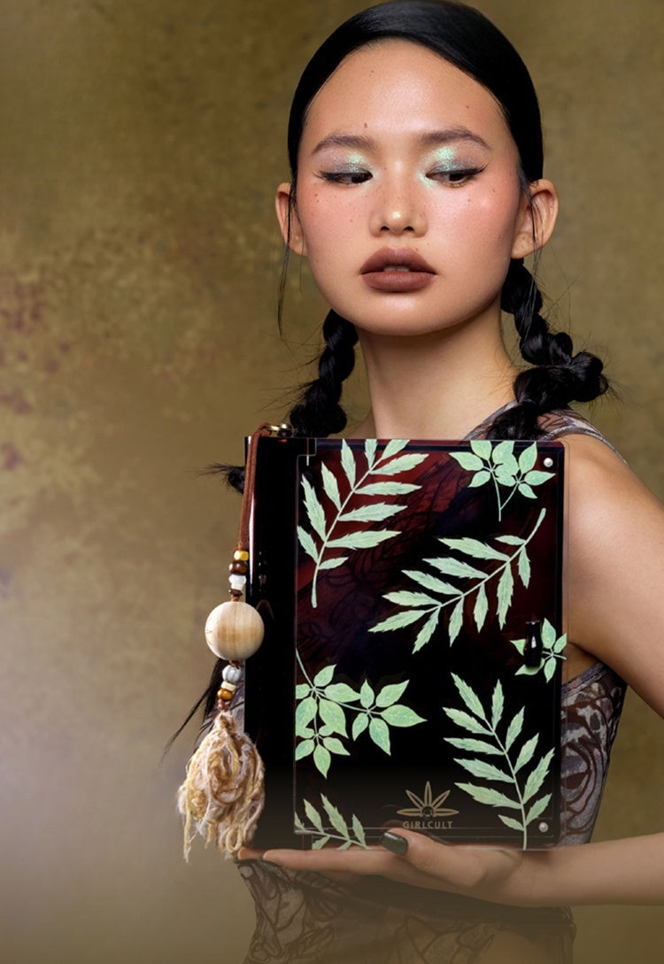 صندوق هدايا مستحضرات التجميل من مجموعة جيرلكت كومبنديوم أوف ماتيريا ميديكا T4485