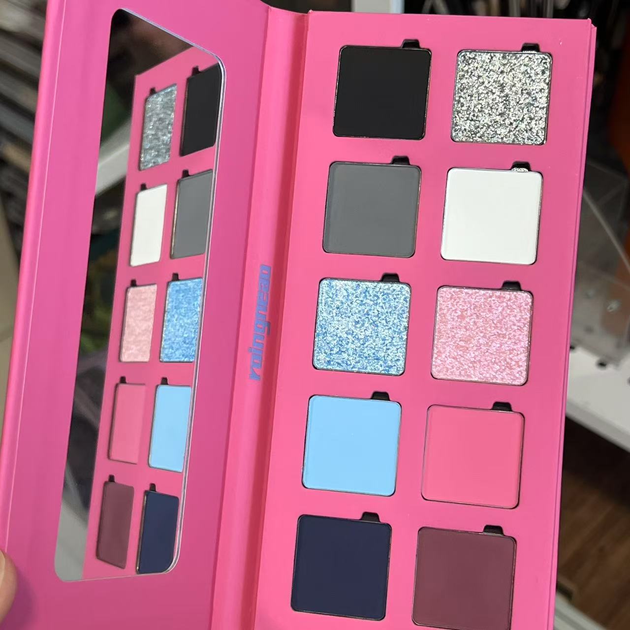 ROINGNEAO Infinite Loading Smoky Eyeshadow Palette T5096