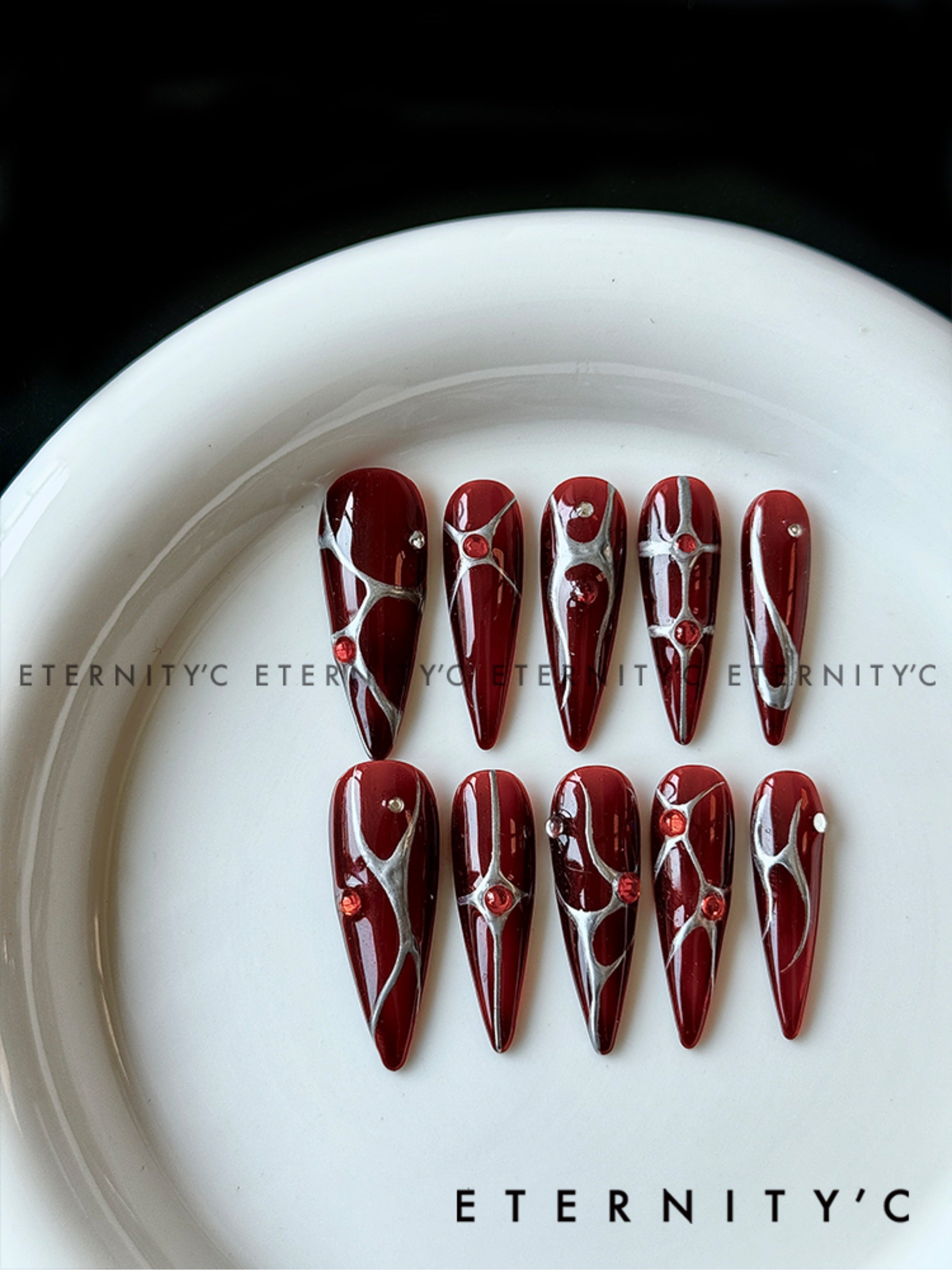ETERNITY'C Handmade Custom Red Flame Pressed On Wearable Nails T5040