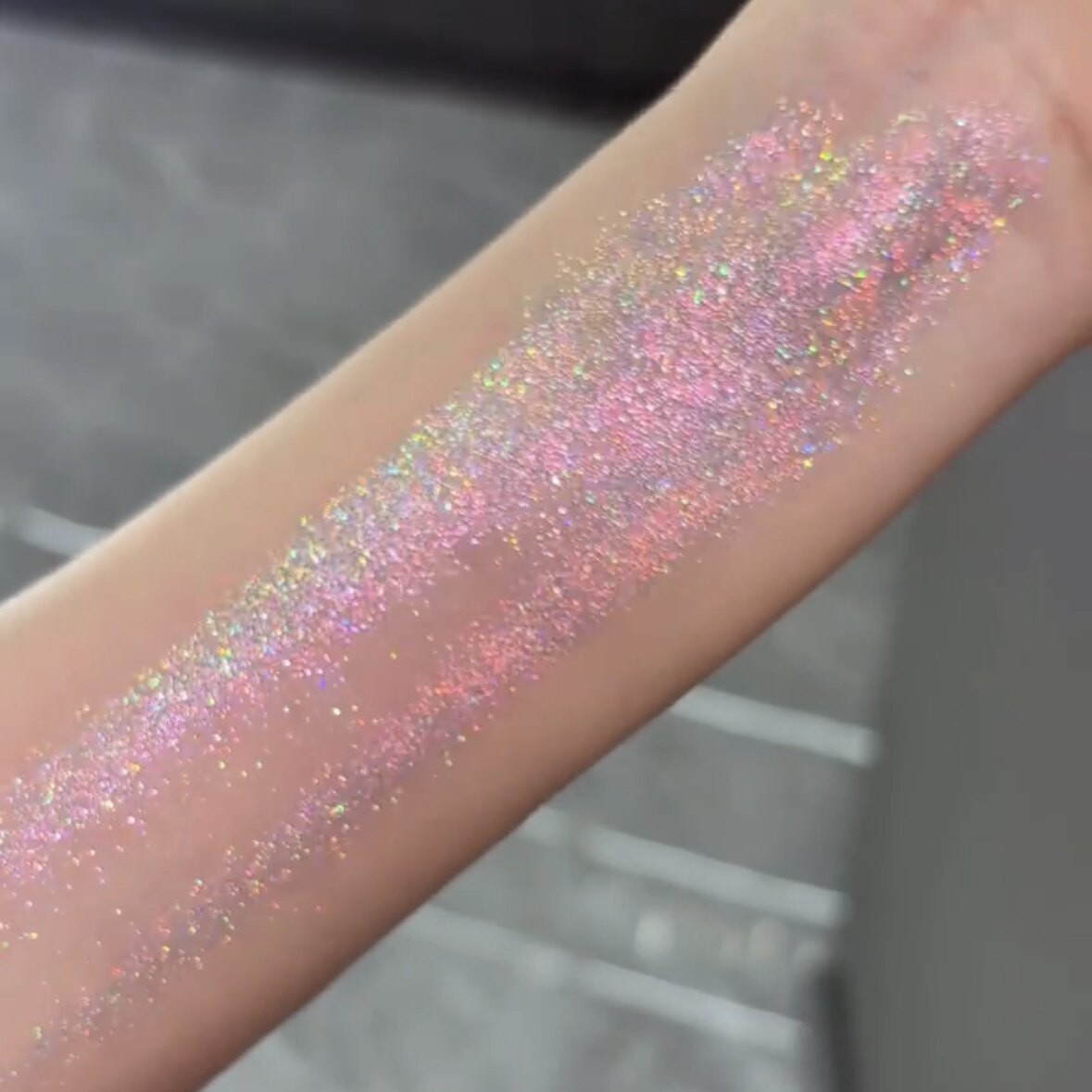 SheenEffect Magic Chameleon Eyeshadow #Spotlight T5574