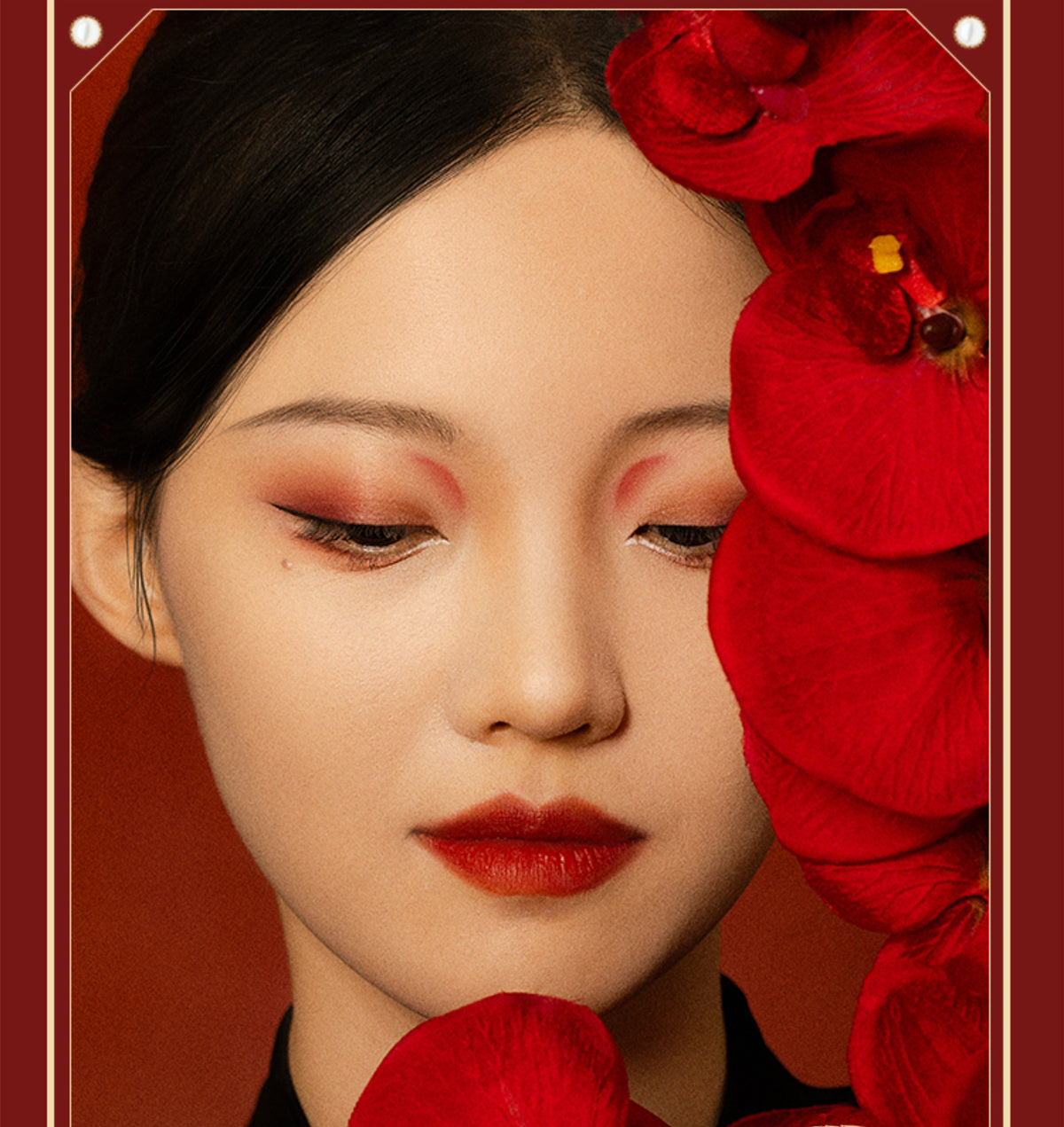 Forbidden City Cosmetics Flower God Eyeshadow Palette T4265