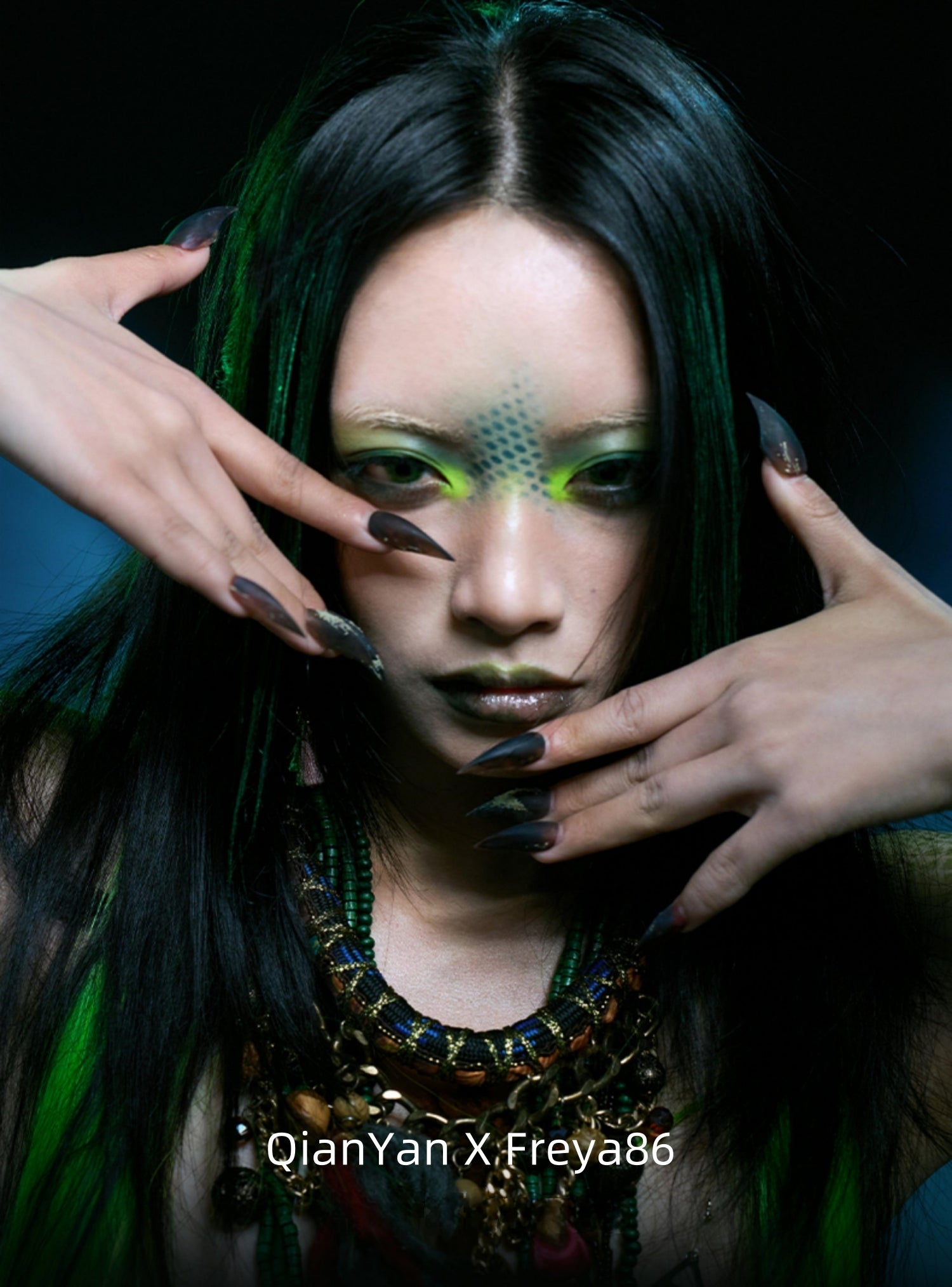 QianYan X Freya86 Good Luck From Snake DIY Eyeshadow Palette T4422