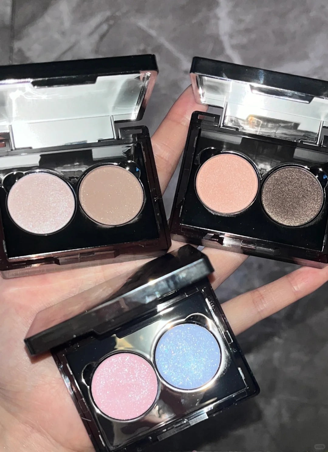 ODDITY 2-Color Matte & Diamond Shimmer Eyeshadow Palette T4961