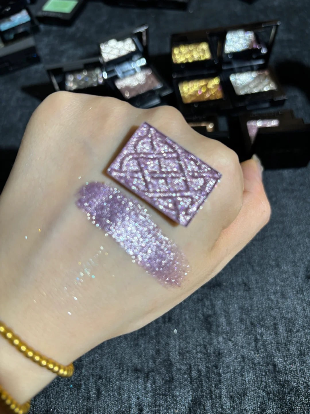 Cold N Wild Metallic Pearlescent Shimmer Eyeshadow #P01 Dusk Mountain T5221