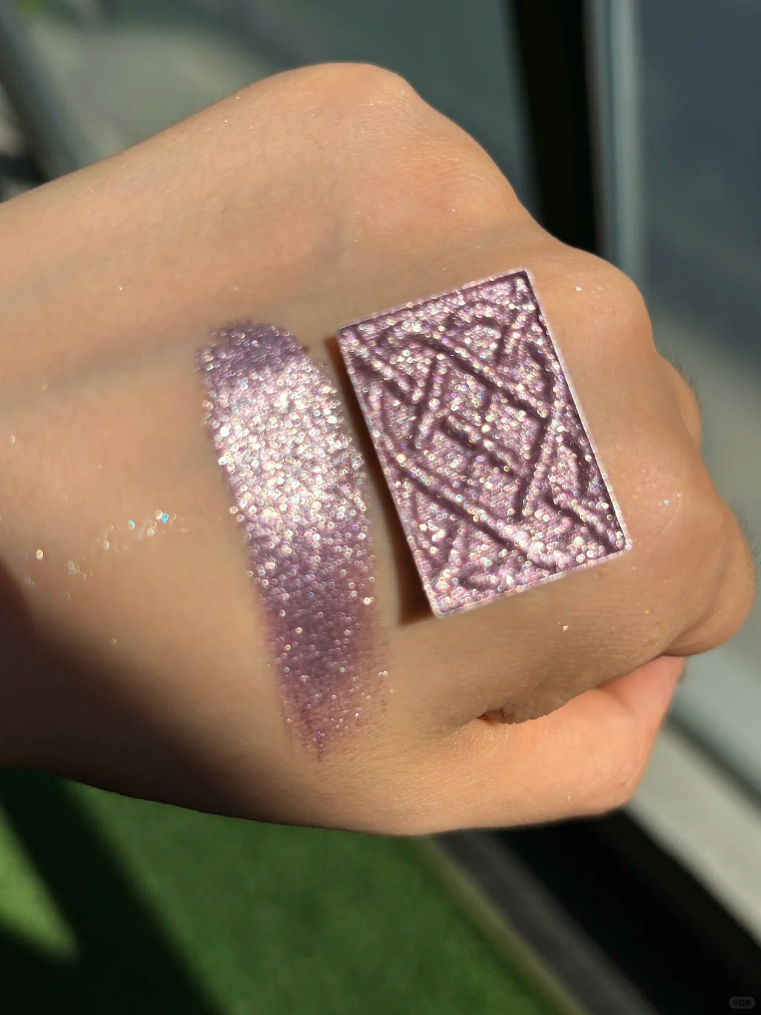 Cold N Wild Metallic Pearlescent Shimmer Eyeshadow #P01 Dusk Mountain T5221
