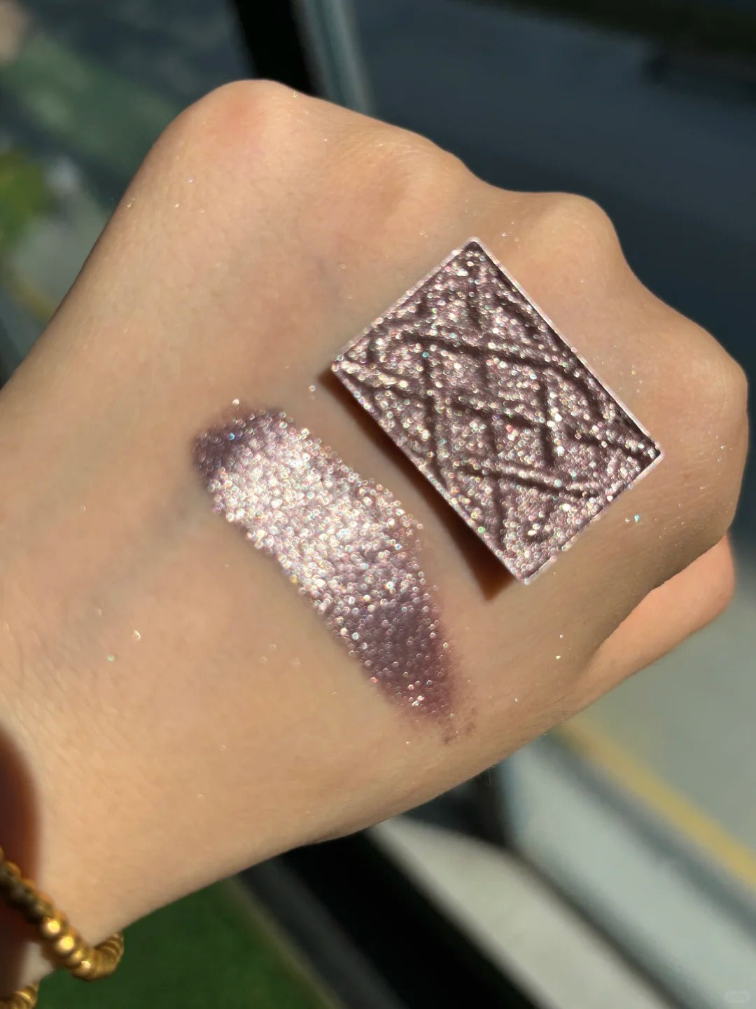 Cold N Wild Metallic Pearlescent Shimmer Eyeshadow #P03 Universe Elf T5223