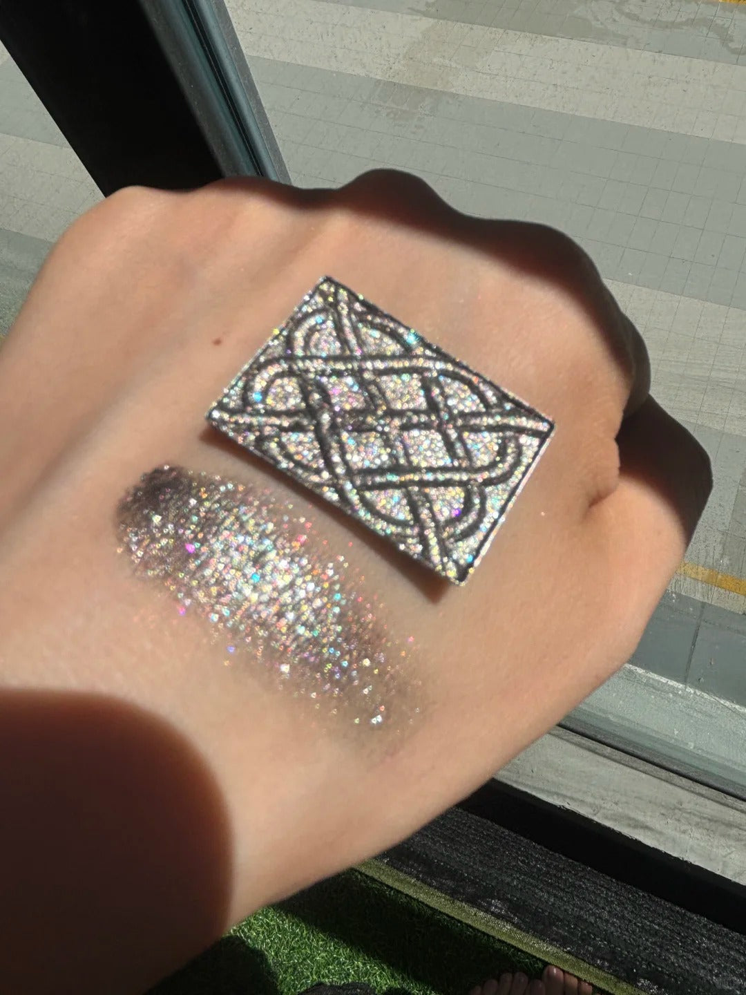 Cold N Wild Metallic Pearlescent Shimmer Eyeshadow #P06 Starry Sky T5226