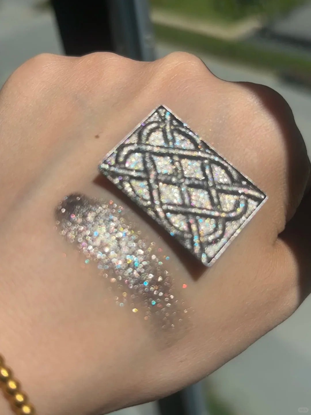 Cold N Wild Metallic Pearlescent Shimmer Eyeshadow #P06 Starry Sky T5226