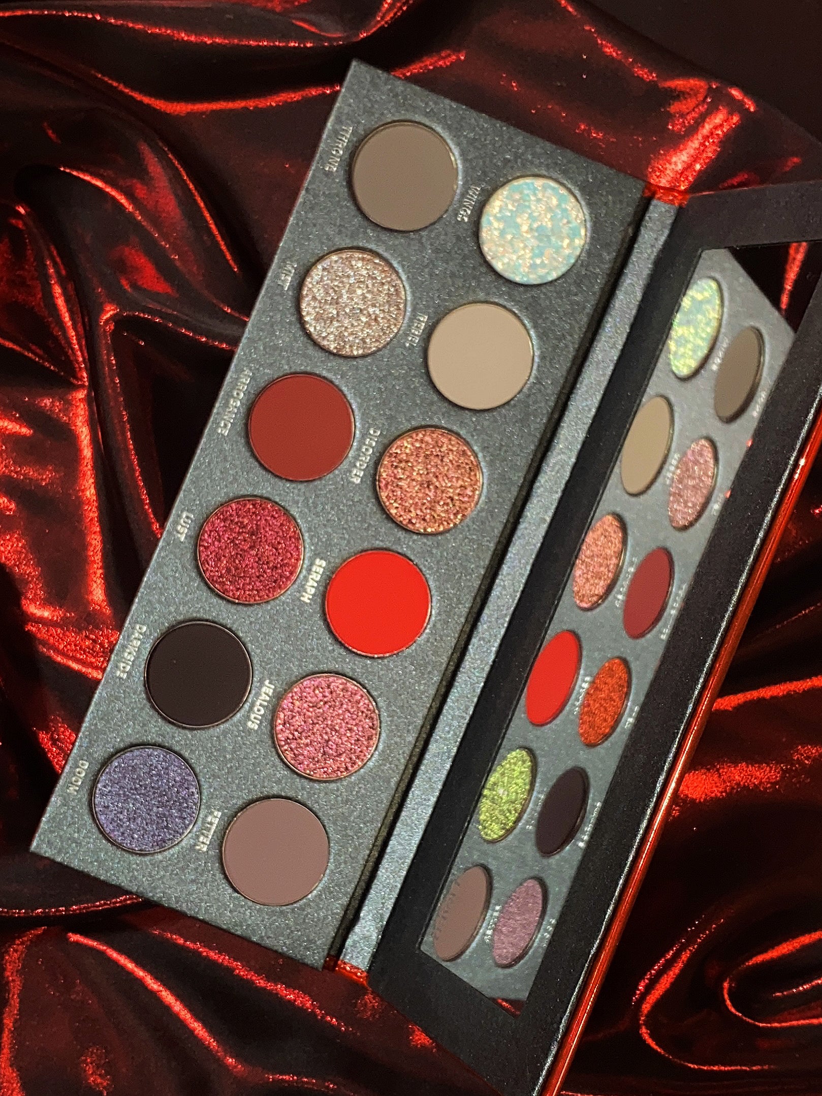 KRYPTEIN COSMETICS Apocalypse Collection Seraph Eyeshadow Palette T5268