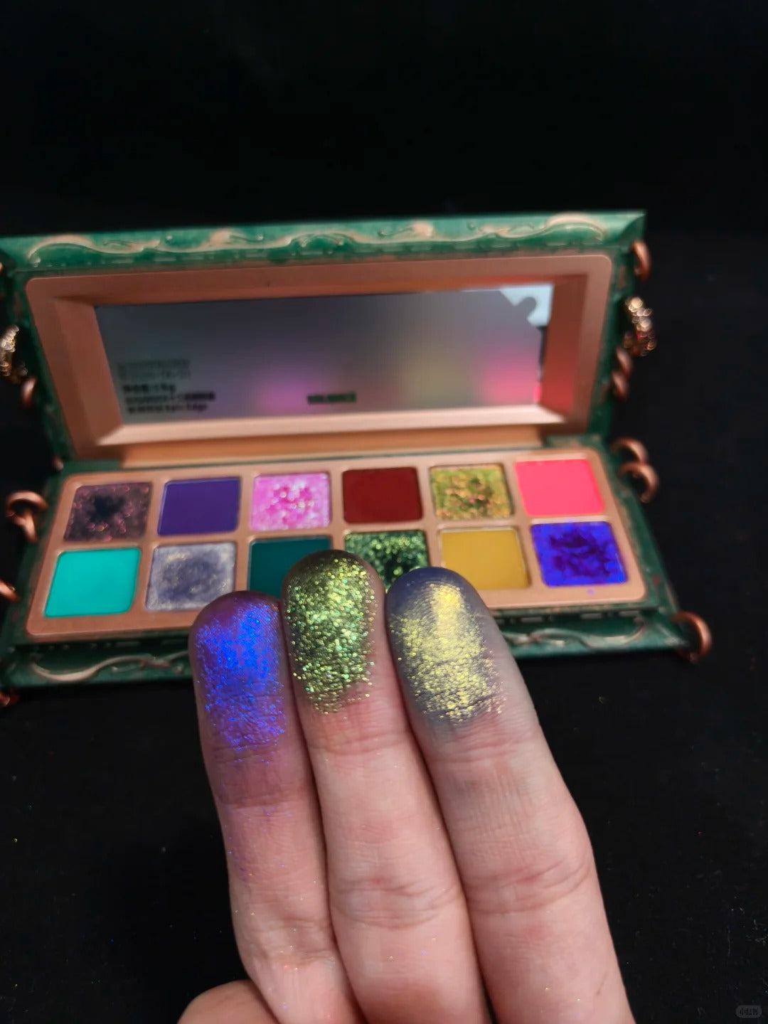 SUGAROCK Epic Edge 12 Color Eyeshadow Palette T5351