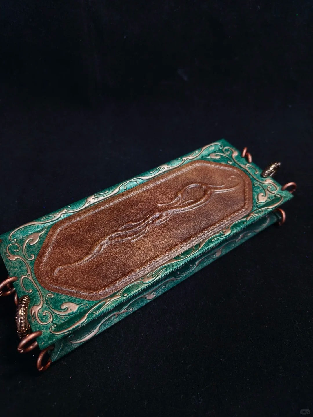 SUGAROCK Epic Edge 12 Color Eyeshadow Palette T5351