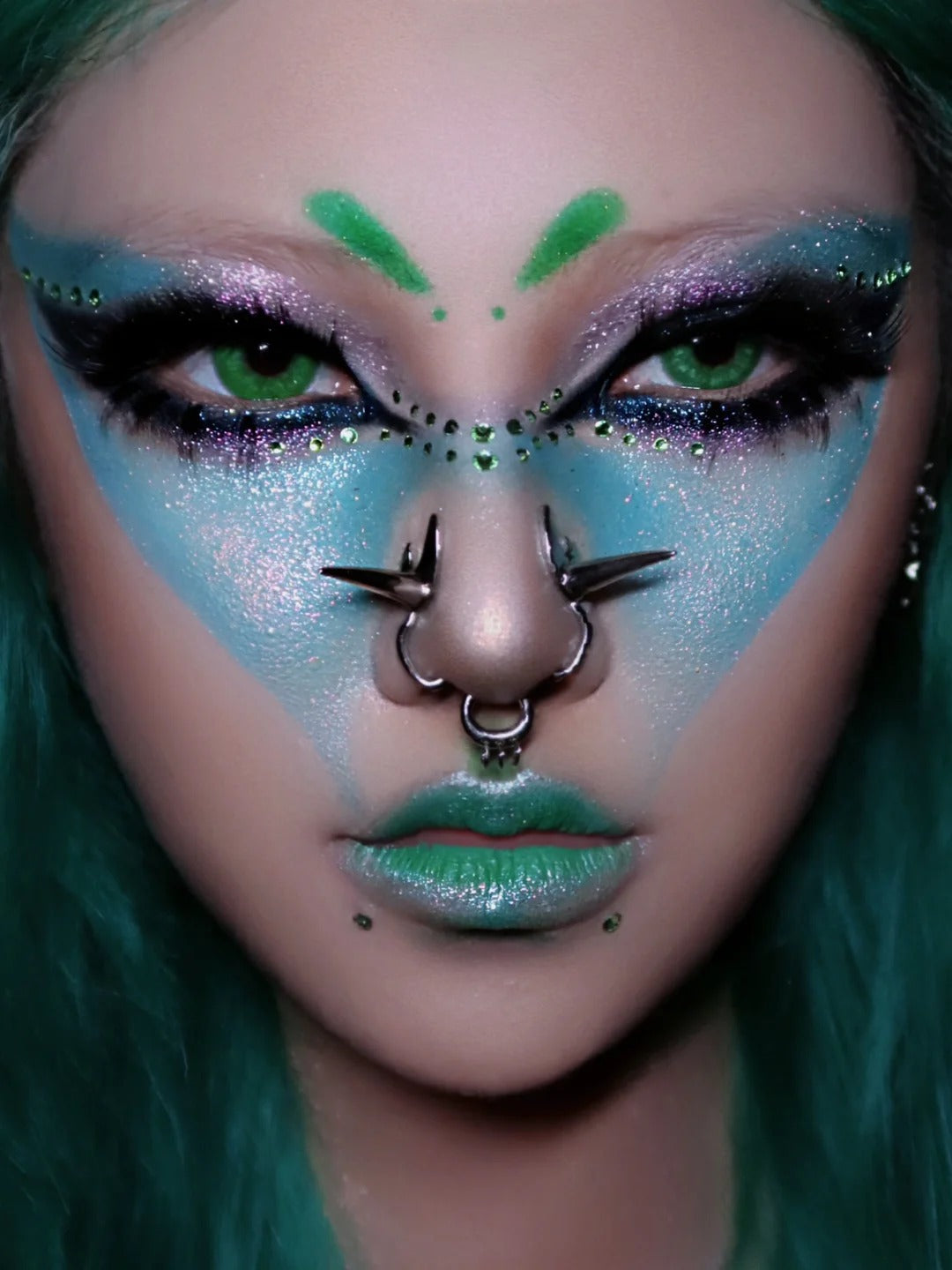 THE U COSMETICS Eye Of Universe 15 farver kameleon øjenskyggepalette T4081