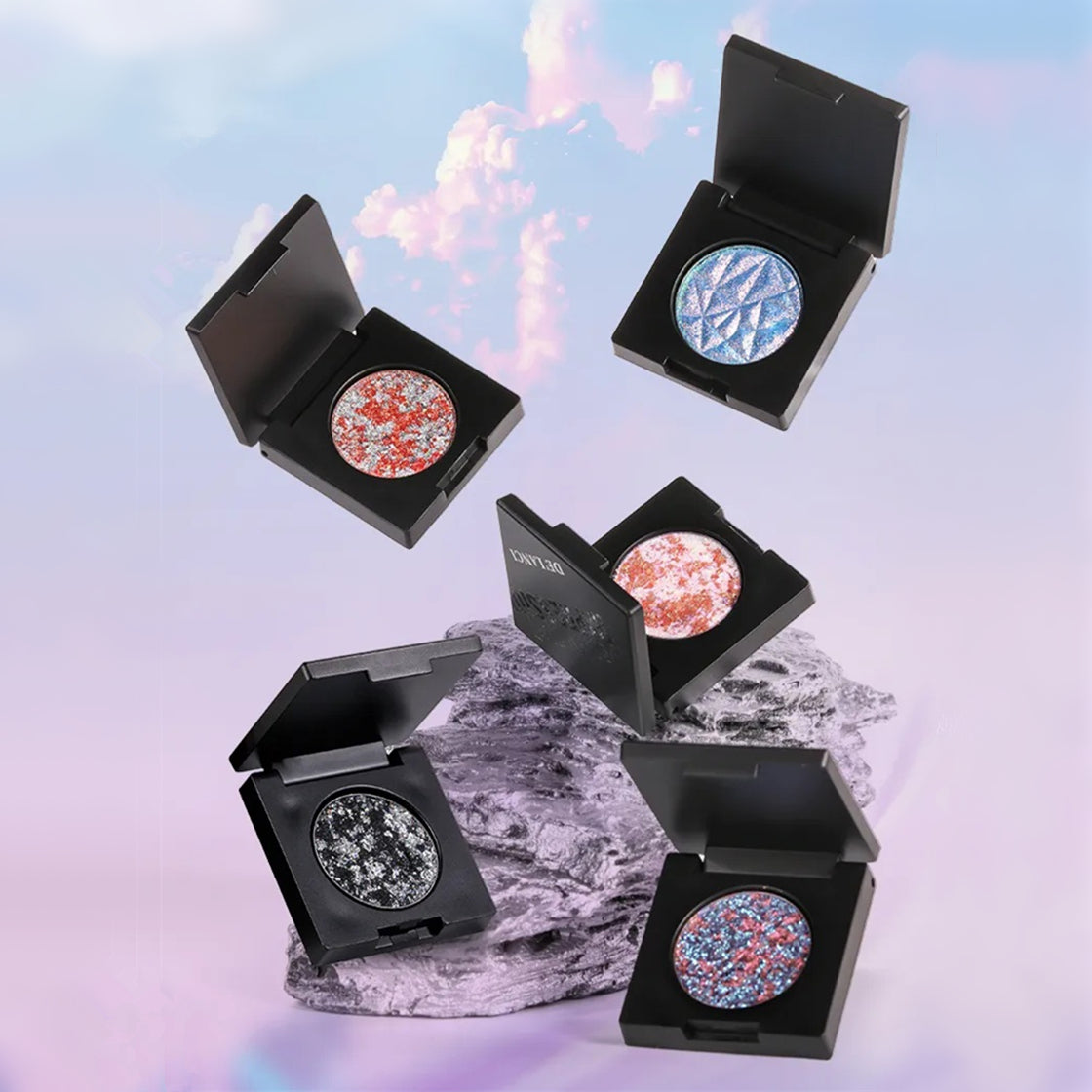 DE'LANCI Daydream Holographic Chameleon Eyeshadow T4096