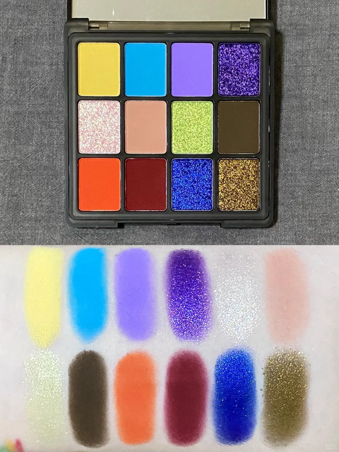 CHOIZ BEAUTY Parrot 12-Color Eyeshadow Palette T4196