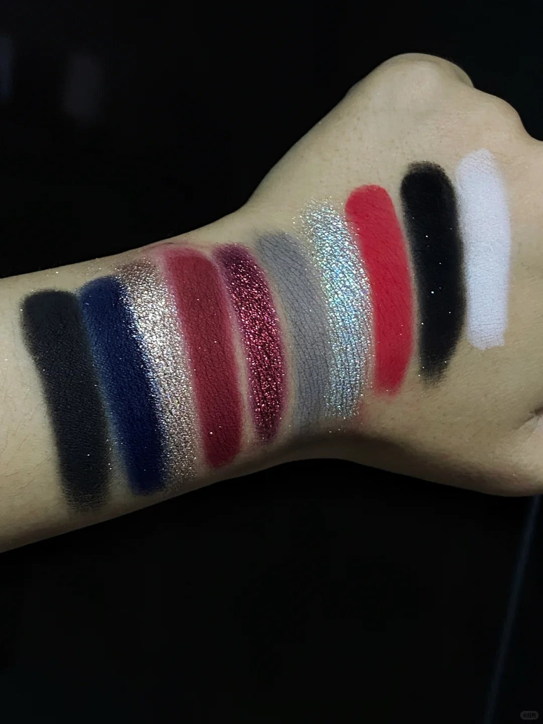 SHELLWE MAKEUP X freya86 PUNK BUNNY Chameleon Eyeshadow Palette T4936