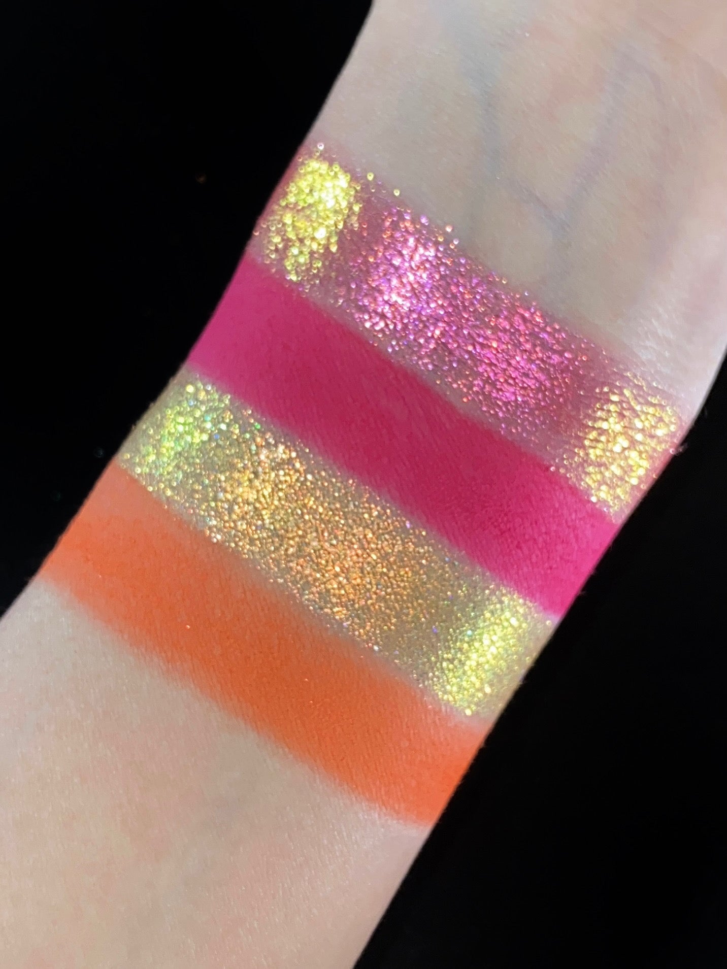 【On sale August 8, 12 pm EST】KRYPTEIN COSMETICS Tropical Mirage Chameleon Eyeshadow Palette T5943