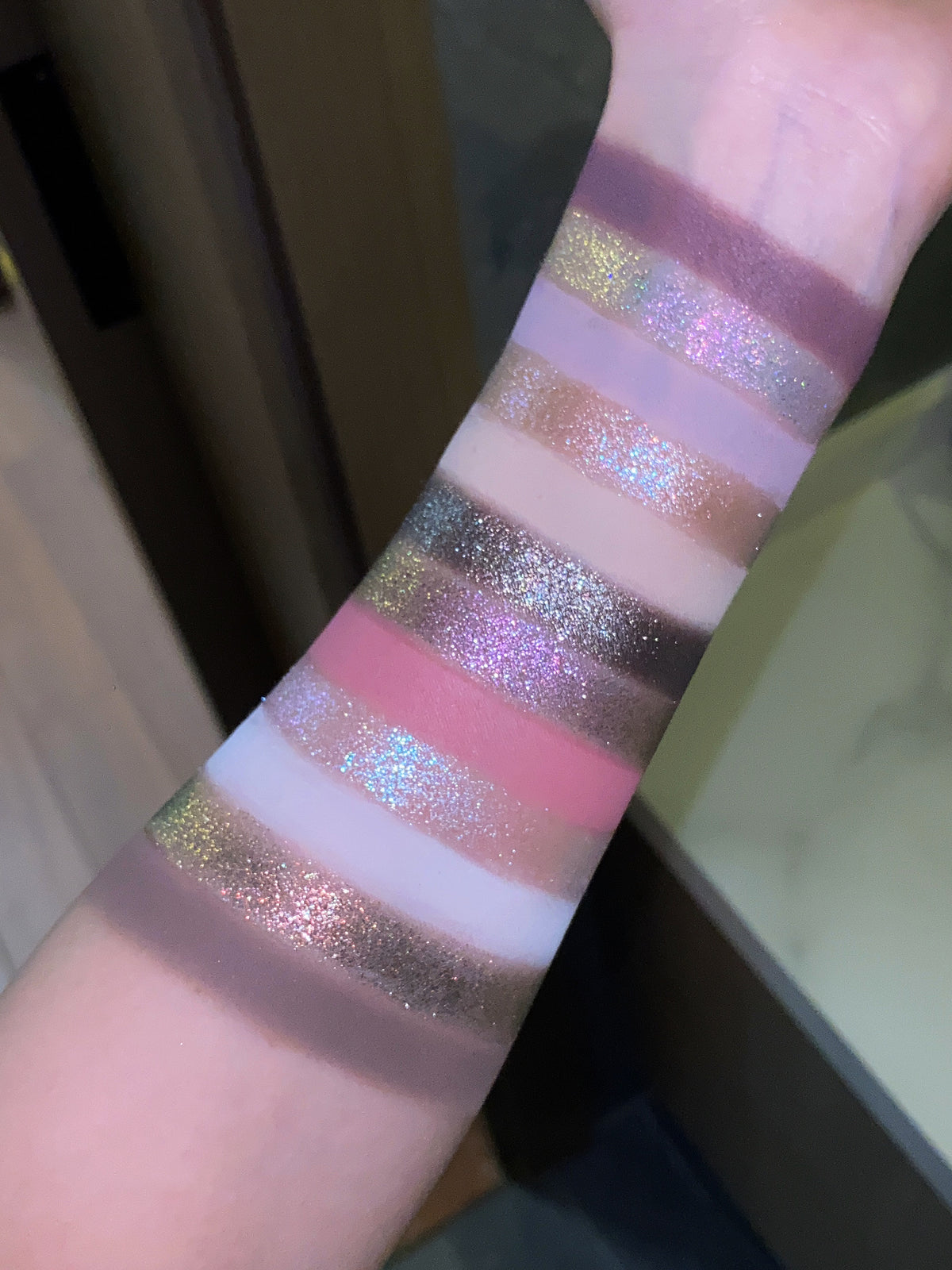 [Sale on Oct 31, 12Pm EST] KRYPTEIN COSMETICS Pâtisserie Chameleon Eyeshadow Palette T6071