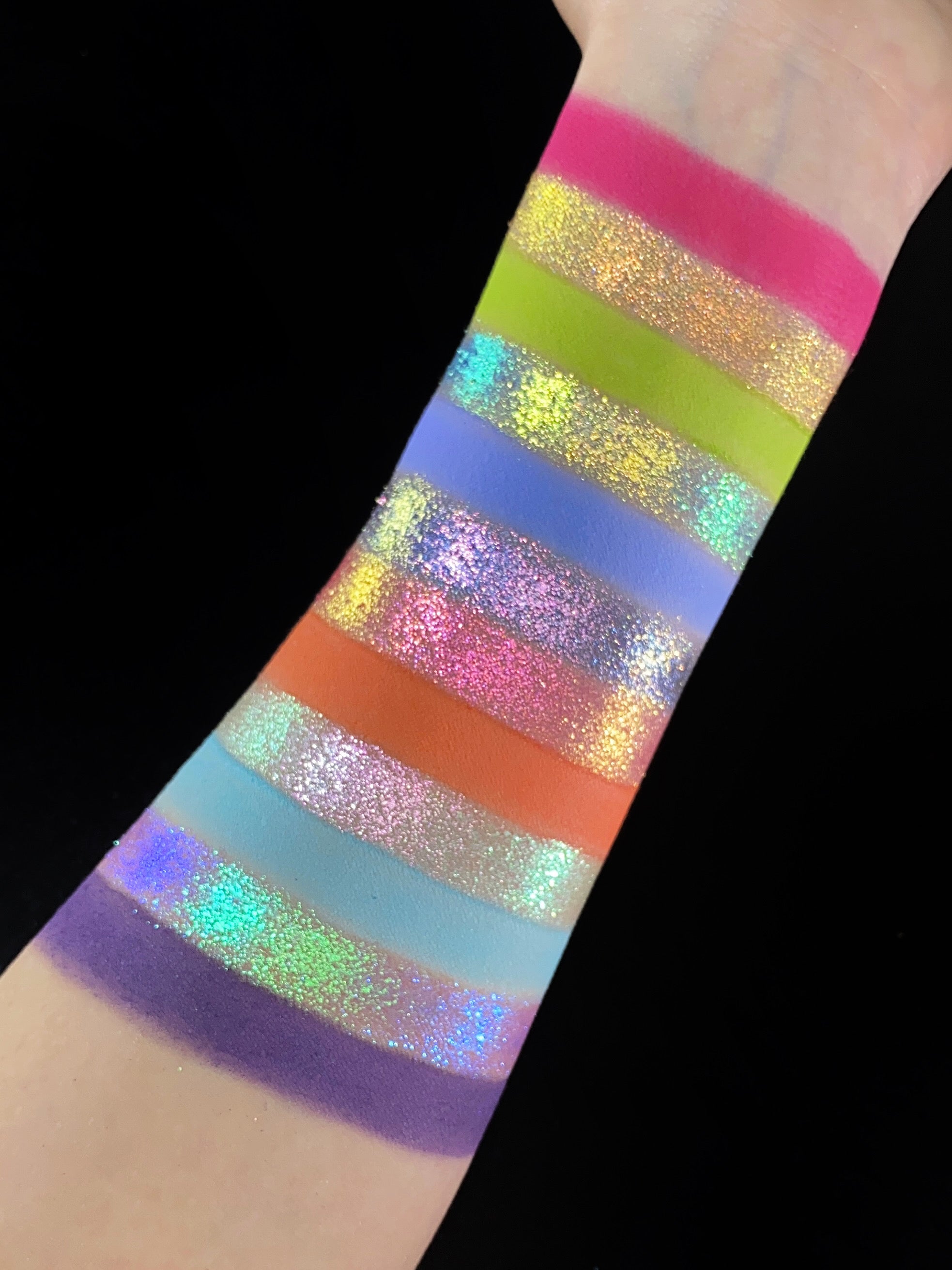 【On sale August 8, 12 pm EST】KRYPTEIN COSMETICS Tropical Mirage Chameleon Eyeshadow Palette T5943