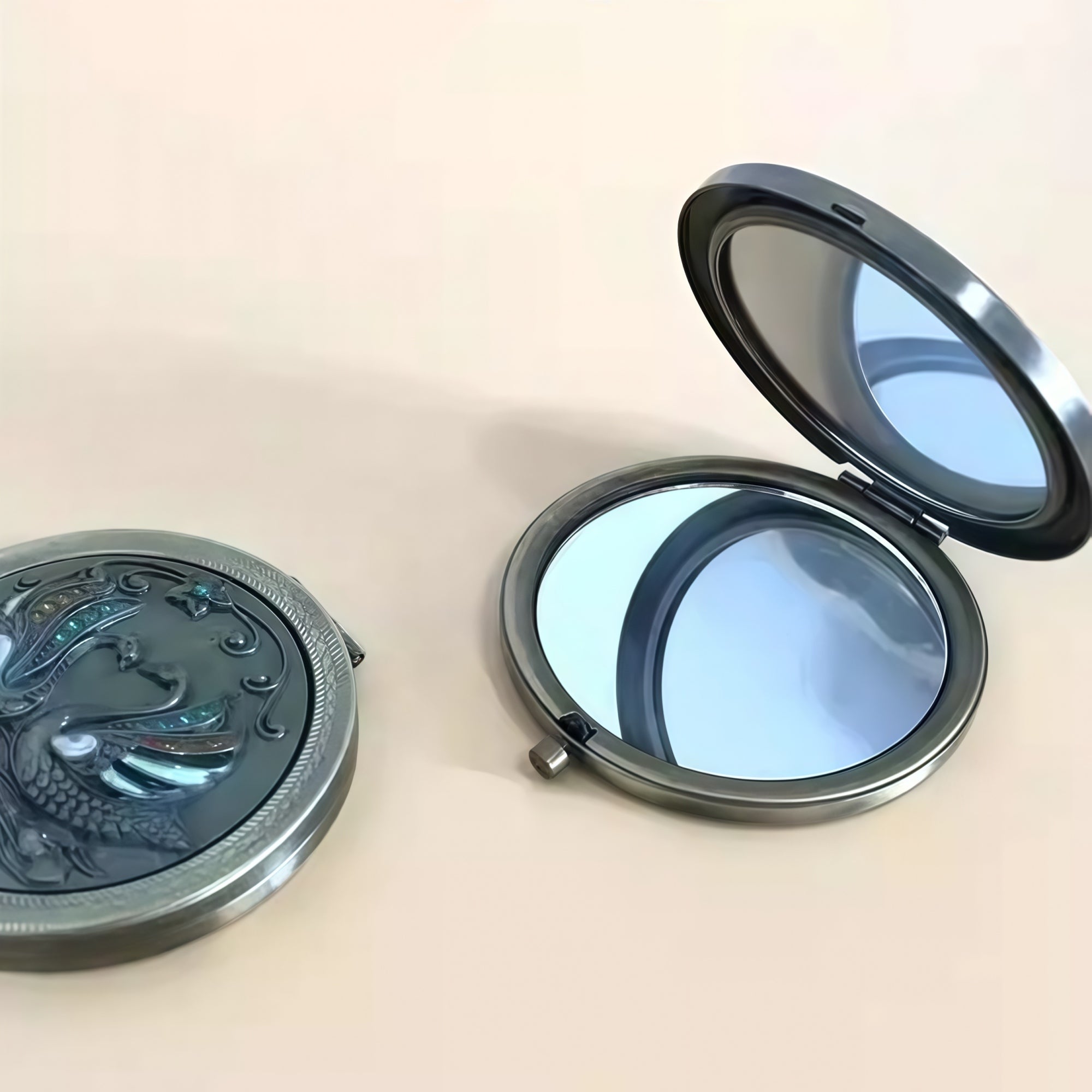 ShangYi European Vintage Circular Portable Makeup Mirror T5589