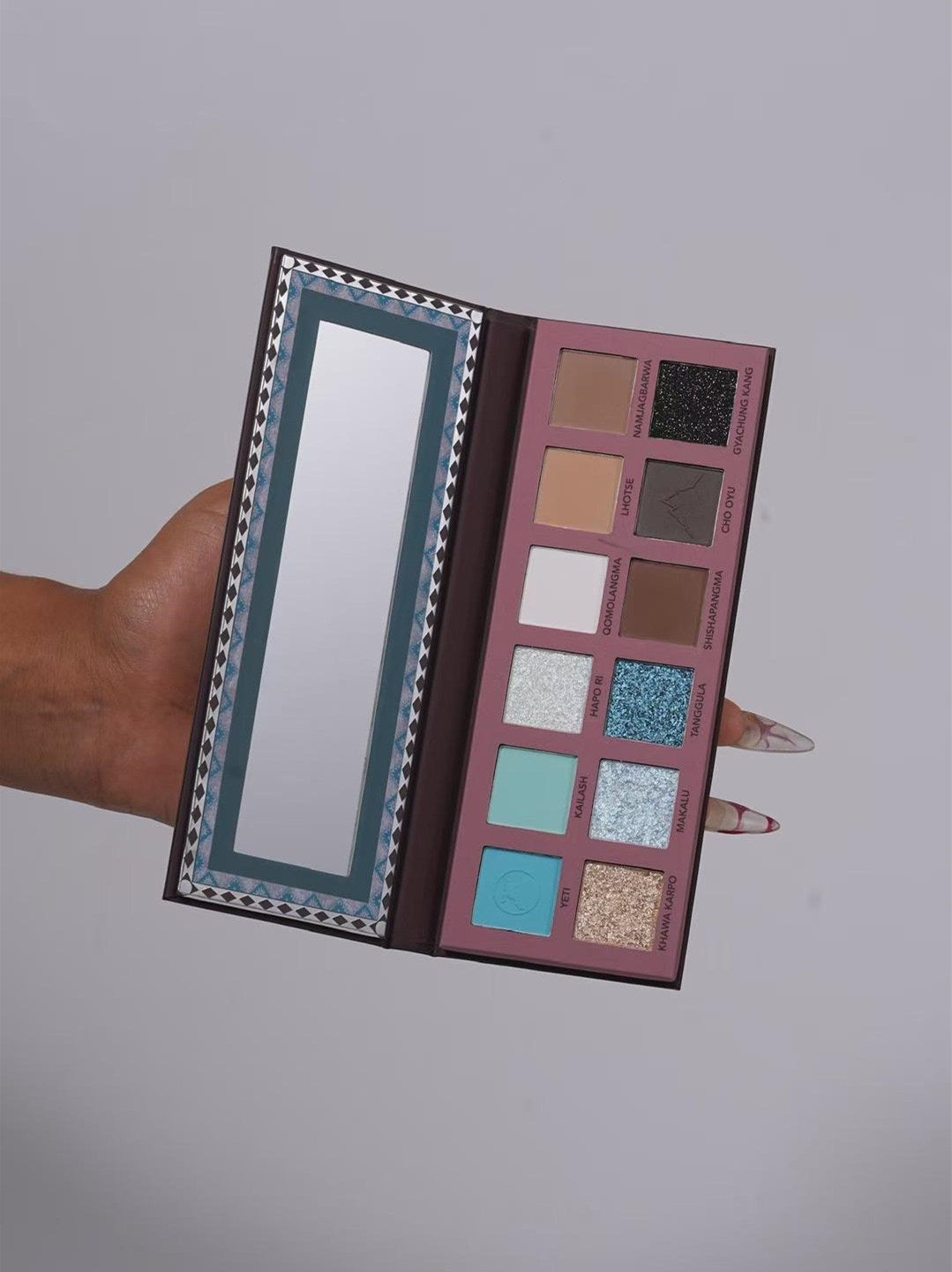 DilSefromtheheart Holy Mountain Image 12 Colors Eyeshadow Palette T4315