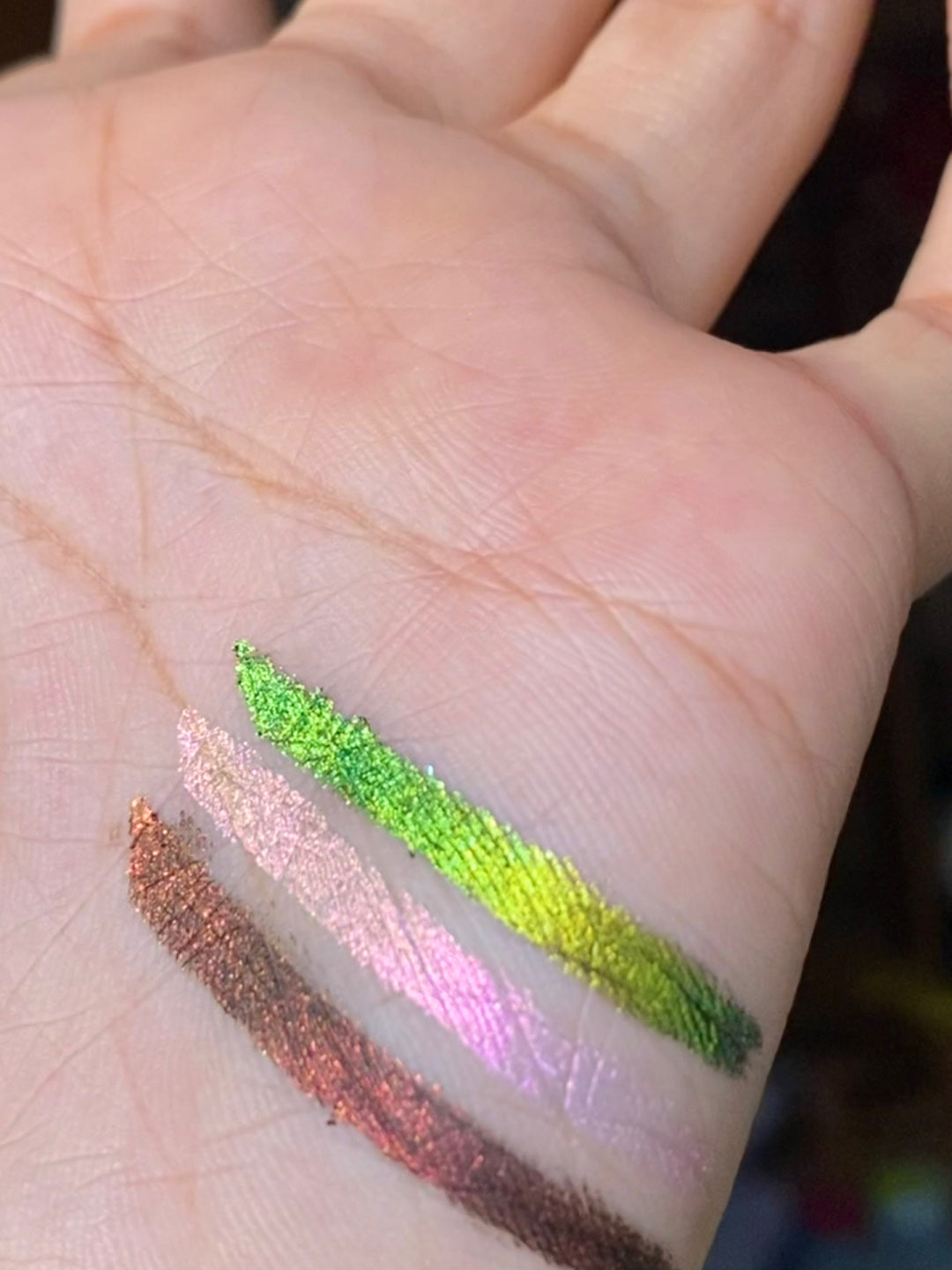 Girlcult Fox Series Light Change Chameleon Glitter Eyeliner & Eyeshadow Pen T3059