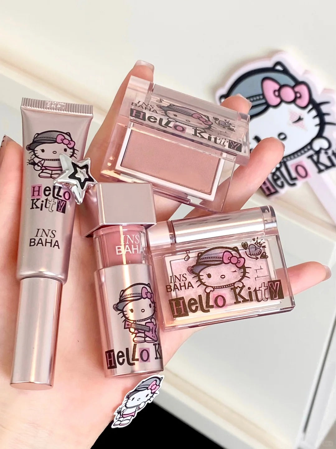 INSBAHA X Hello Kitty Punk 3 Pcs Makeup Set T4608