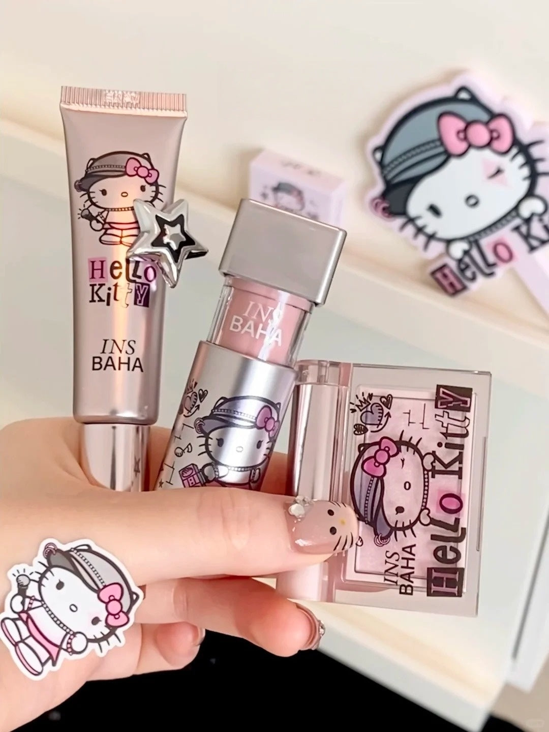 INSBAHA X Hello Kitty Punk 3 Pcs Makeup Set T4592