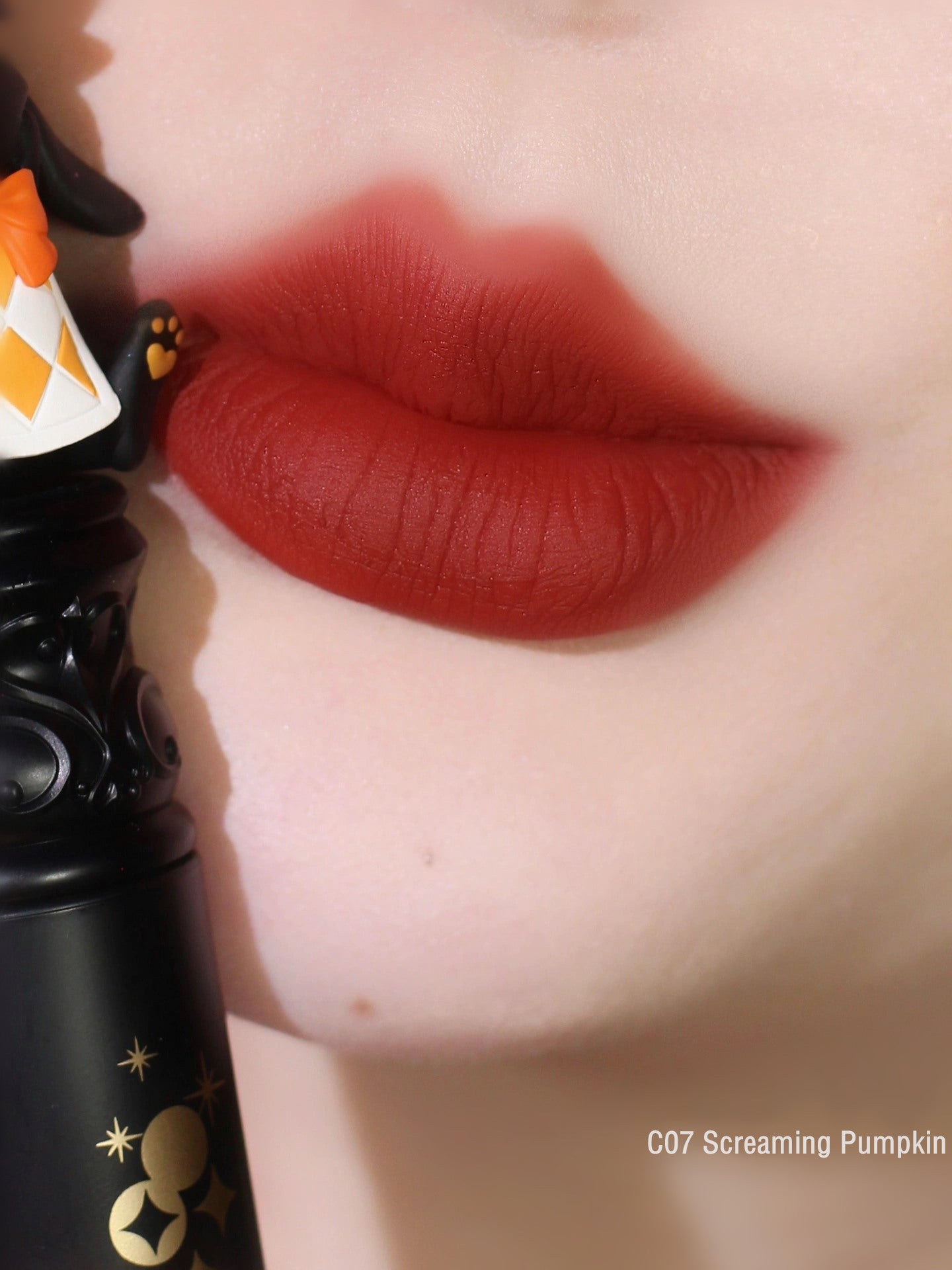 CUTE RUMOR Wonderland Circus Series Velvet Matte Lip Cream T3700