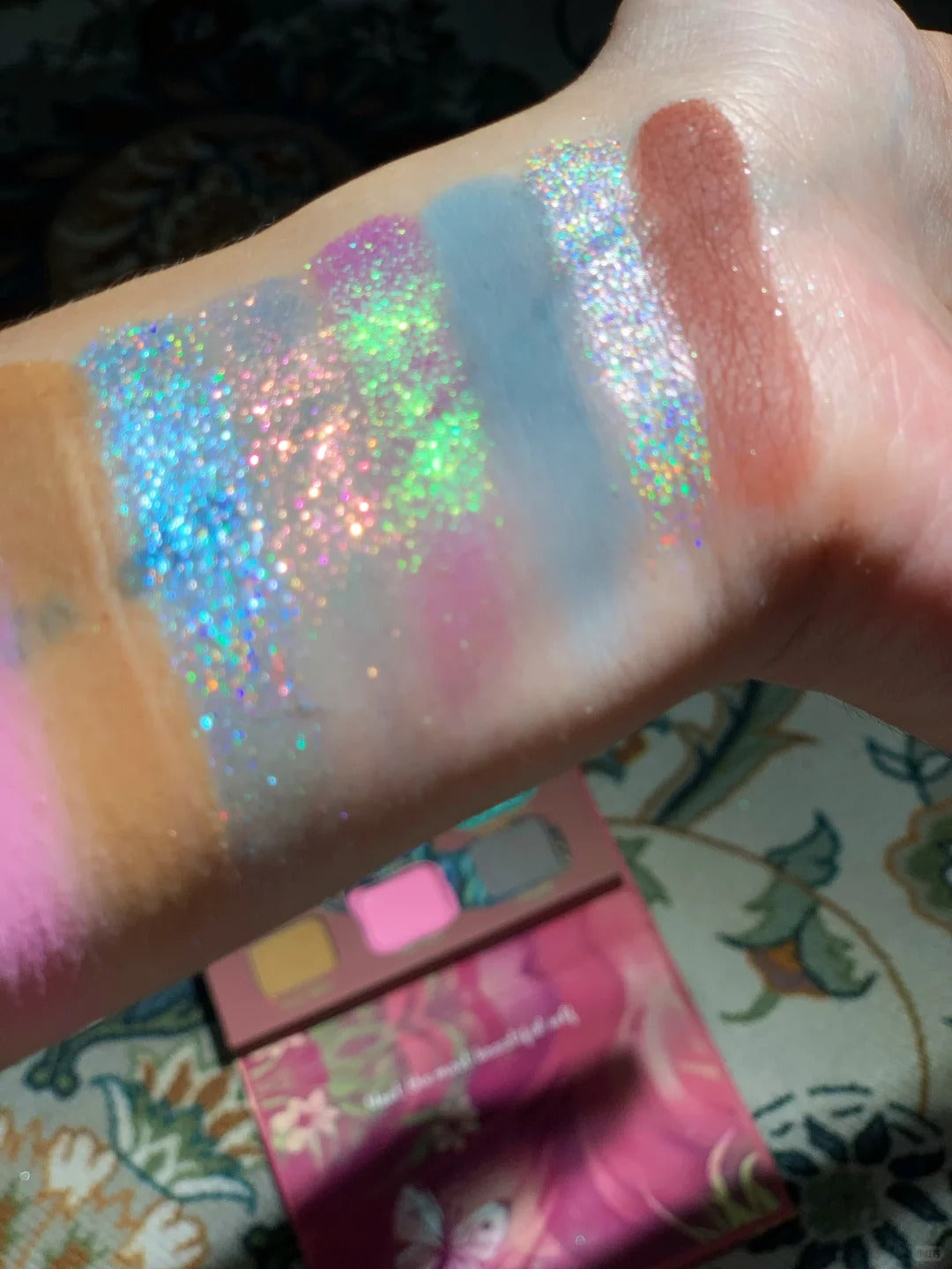 SheenEffect X NIKESANSAN Dream Love Chameleon Eyeshadow Palette T3873