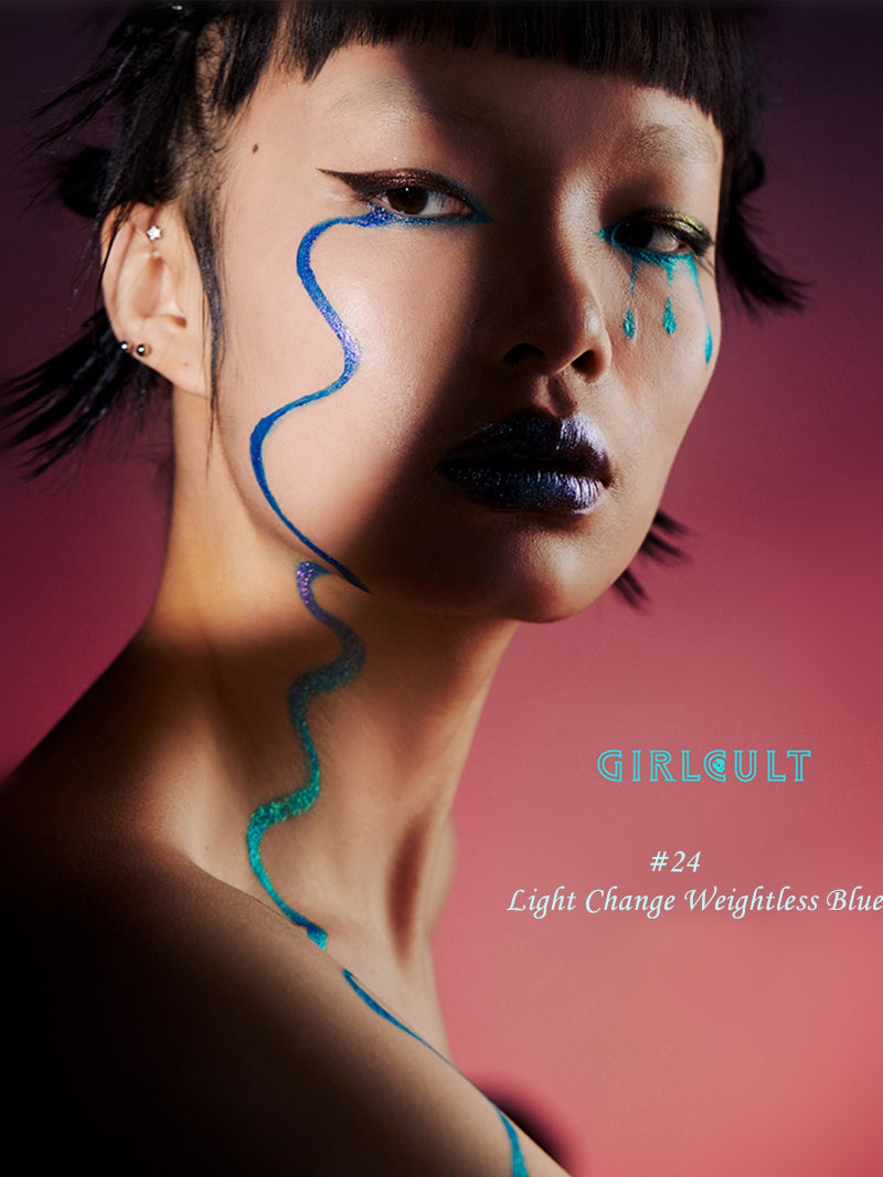 Girlcult Fox Series Light Change Chameleon Glitter Eyeliner & Eyeshadow Pen T3059