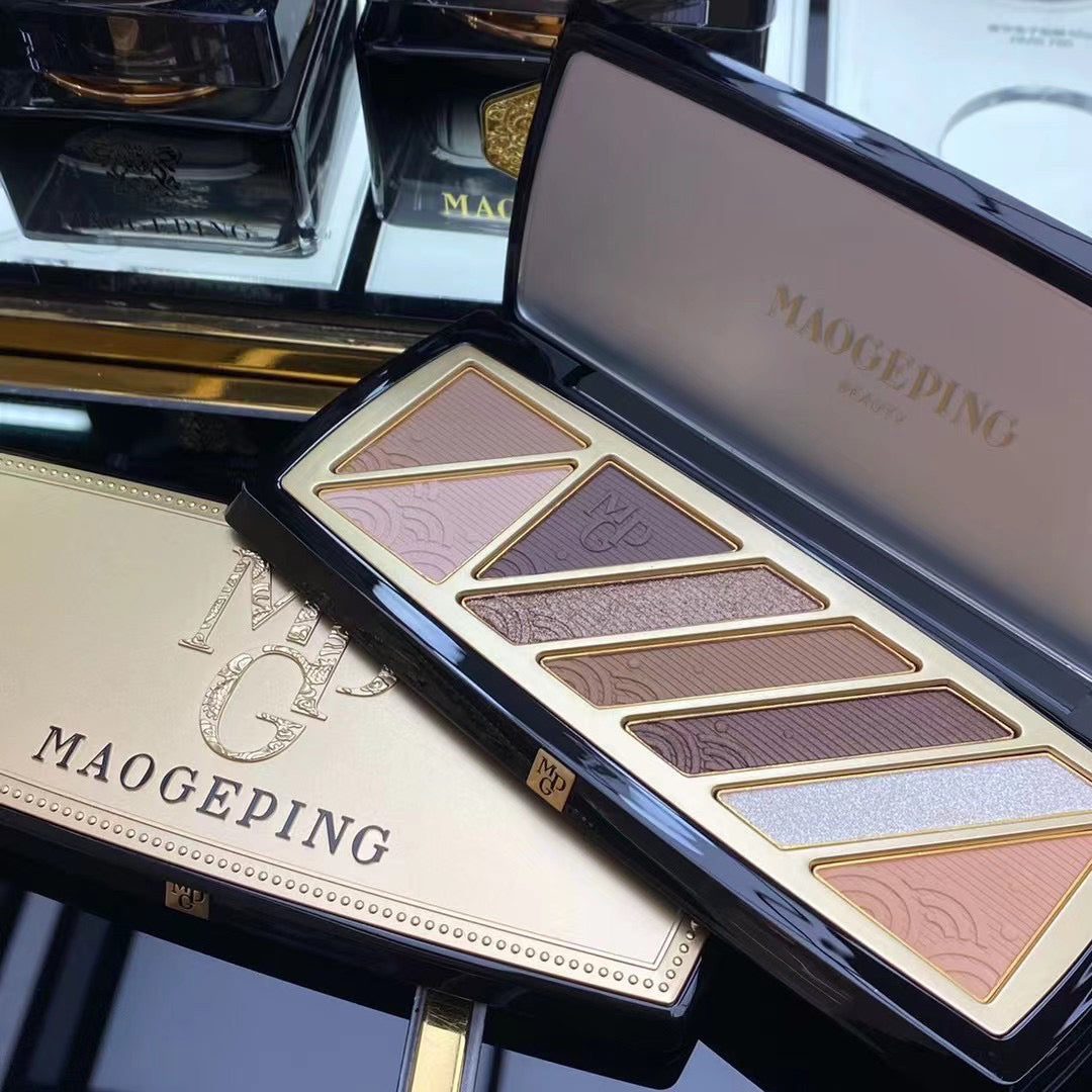 MAOGEPING Light Shadow 3D Nude Charm Eyeshadow Palette T3113