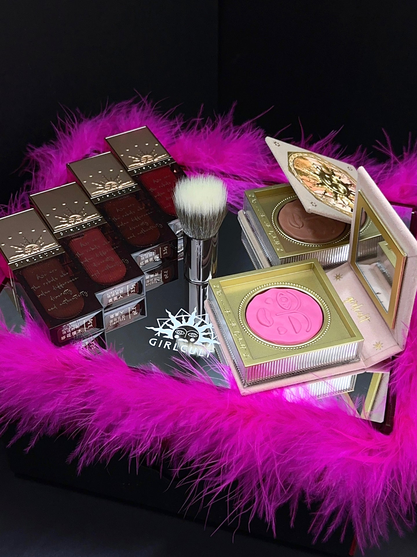 Girlcult Rouge Buckle Series Mood Blusher Powder T3109