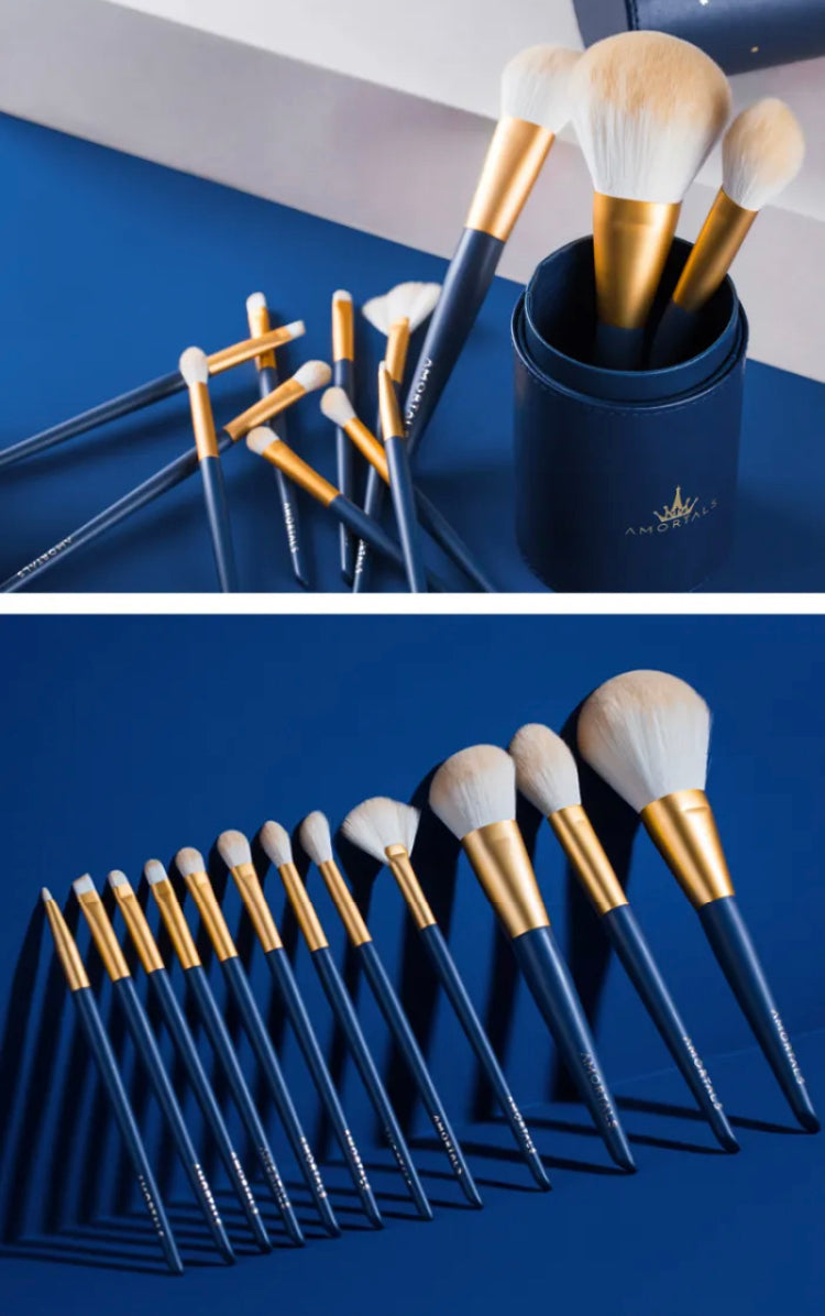 AMORTALS Star-Beats Makeup Brush T2505