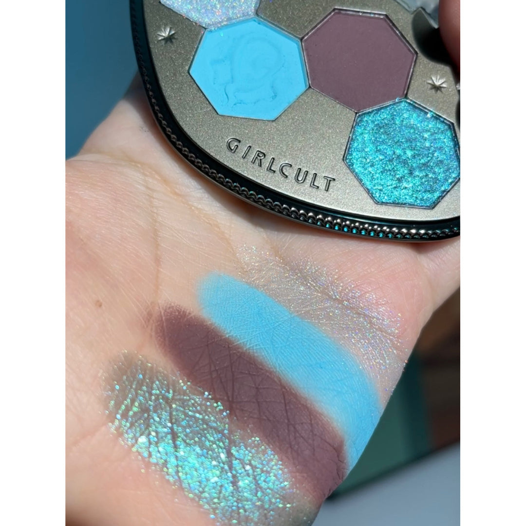 Girlcult SCI-FI MYTHOLOGY Series Holographic Eyeshadow Palette T3057